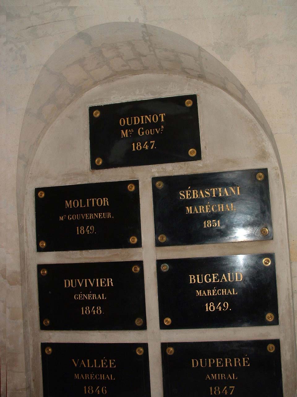 Plaque du tombeau du Maréchal